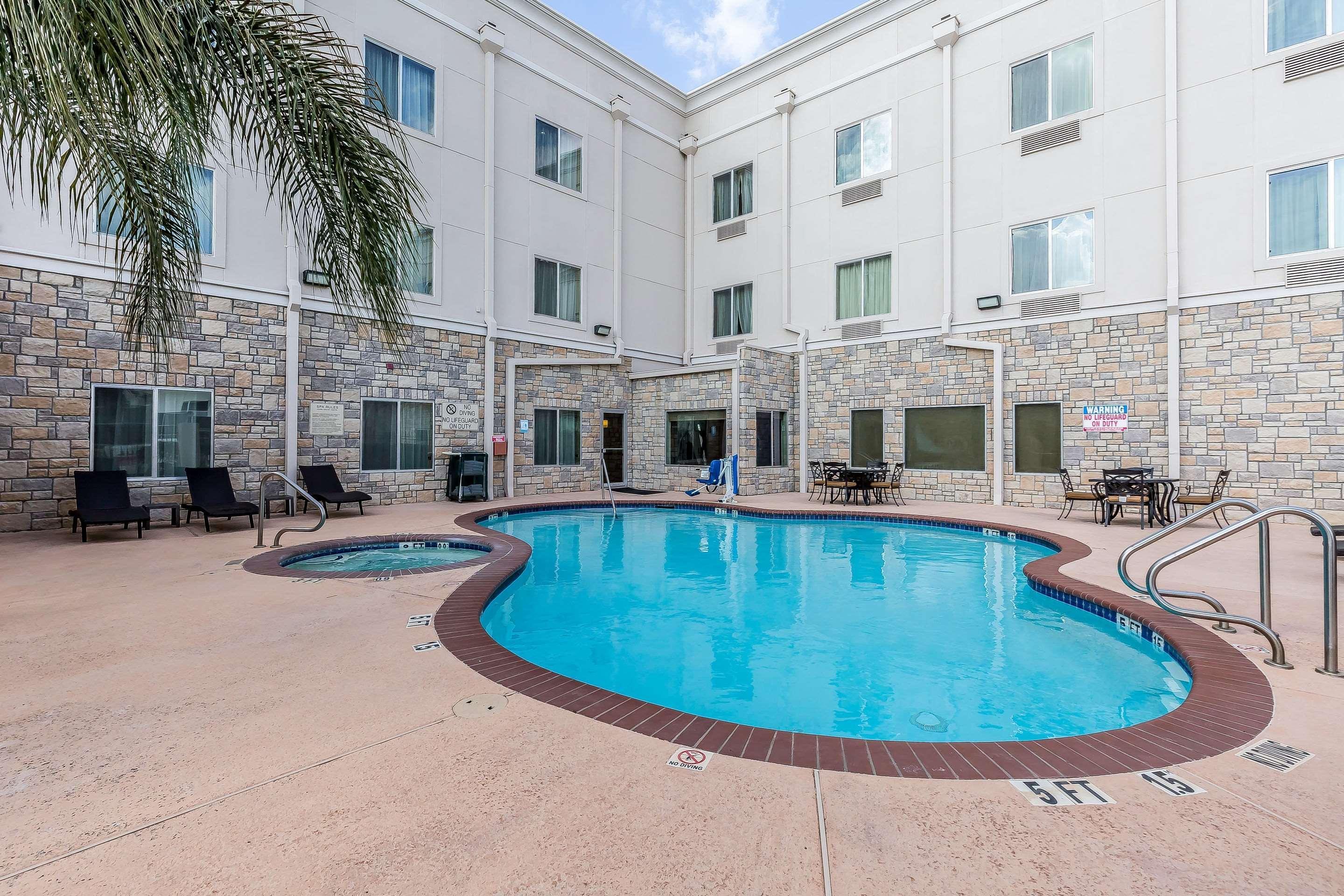 Comfort Suites Houston Iah Airport - Beltway 8 Exterior foto